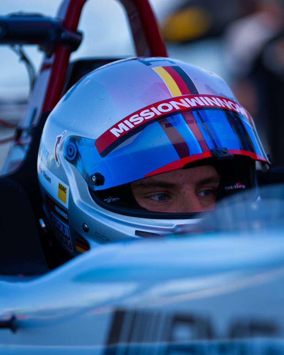 Nicolas Lenzi Loeffler in the cockpit before the start